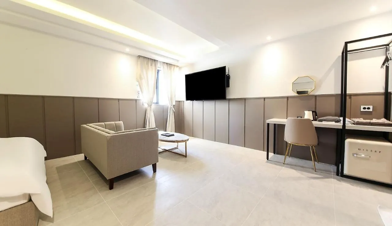 H Moment Hotel Songjeong Busan