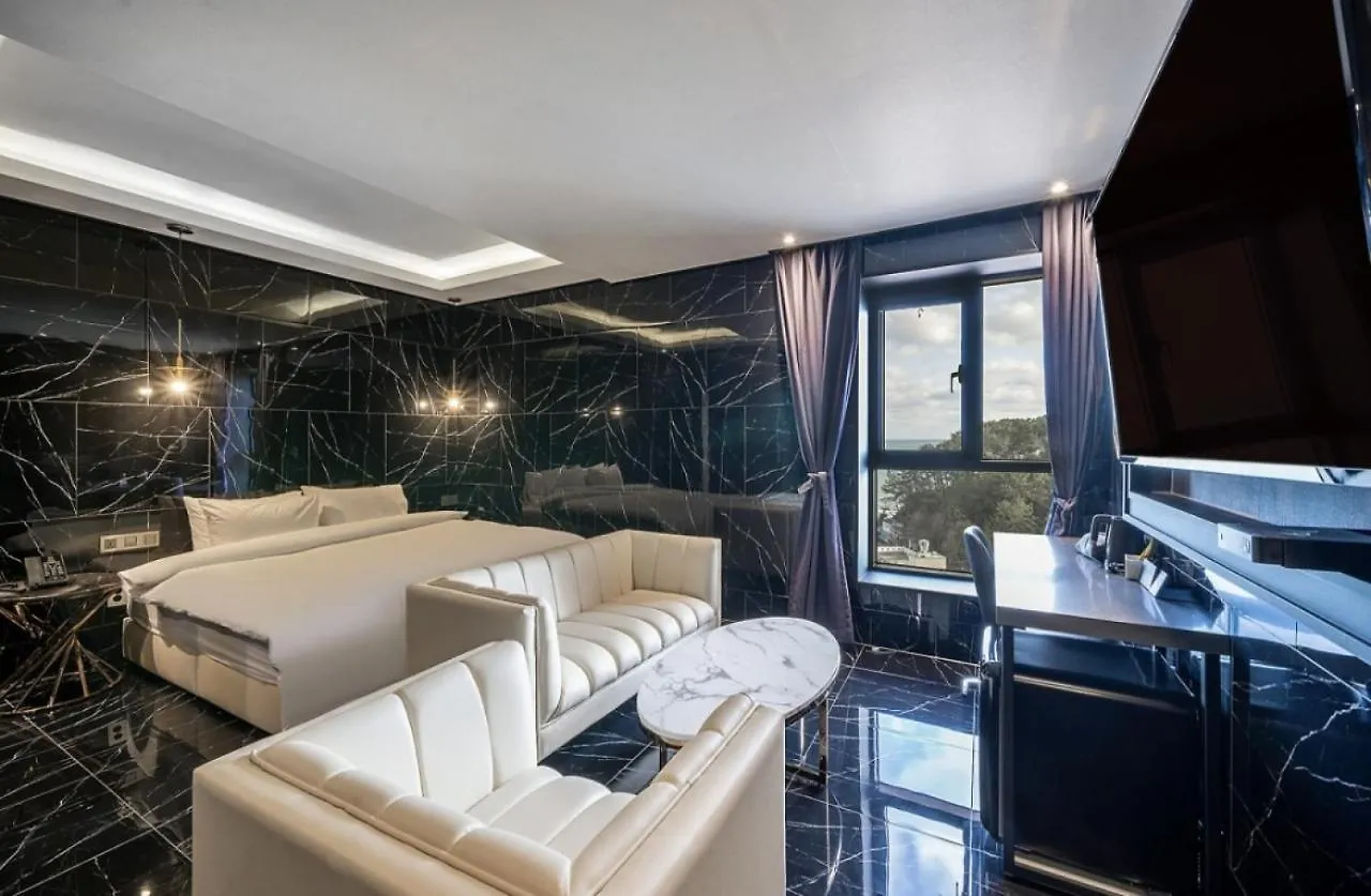 H Moment Hotel Songjeong Busan