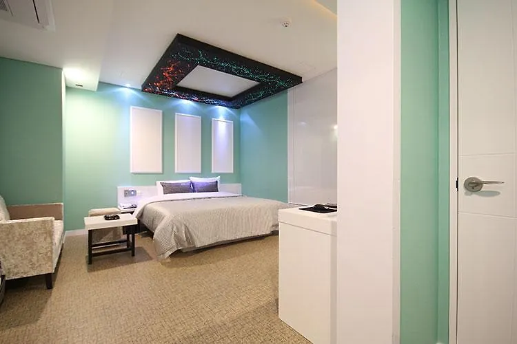 H Moment Hotel Songjeong Busan