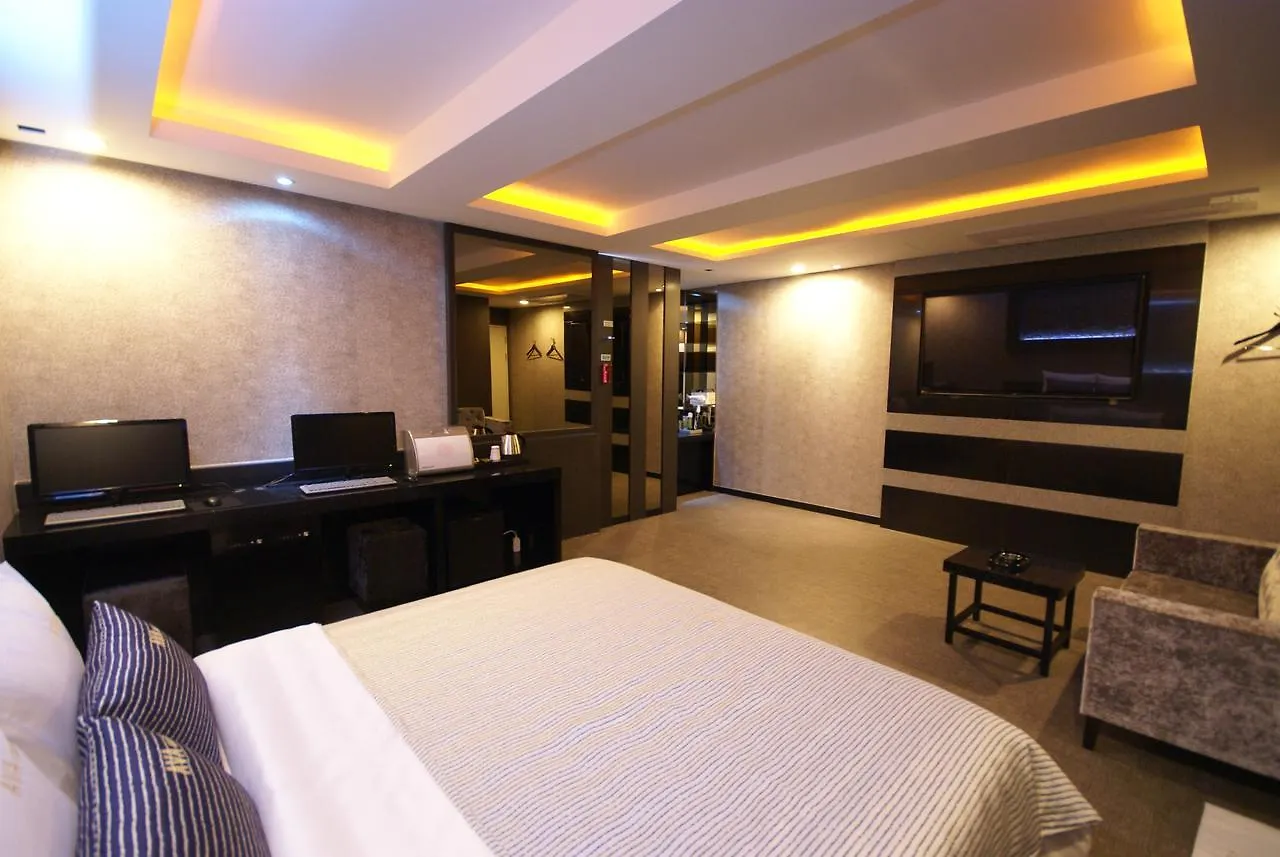 H Moment Hotel Songjeong Busan 3*,  Sydkorea