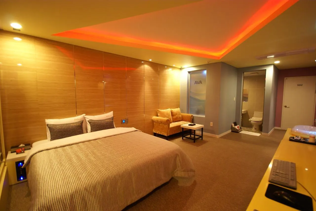 H Moment Hotel Songjeong Busan 3*,