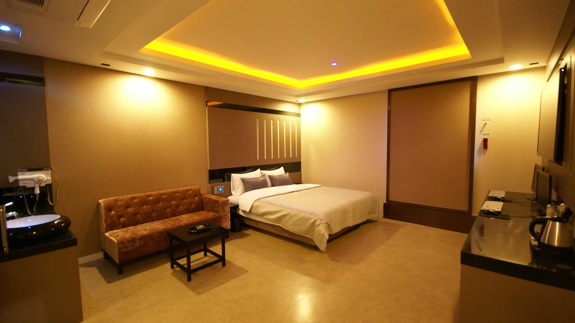 H Moment Hotel Songjeong Busan