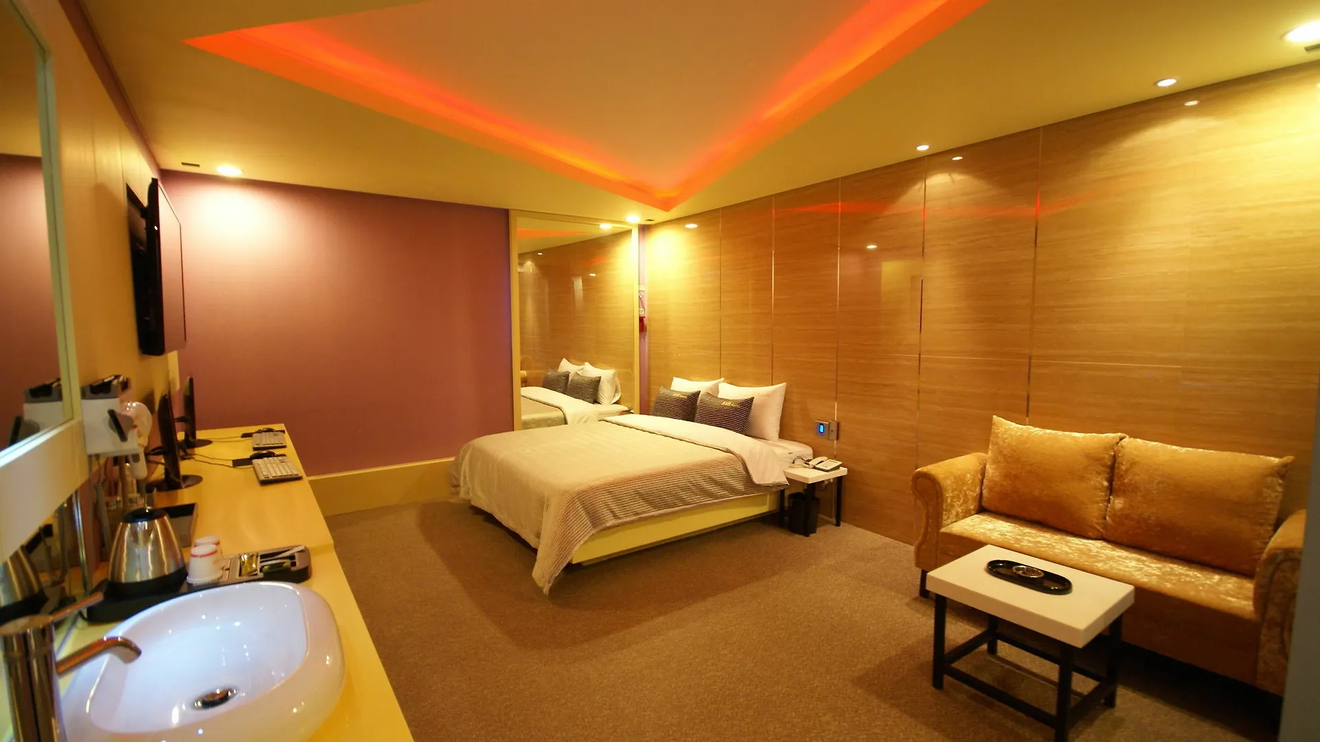H Moment Hotel Songjeong Busan